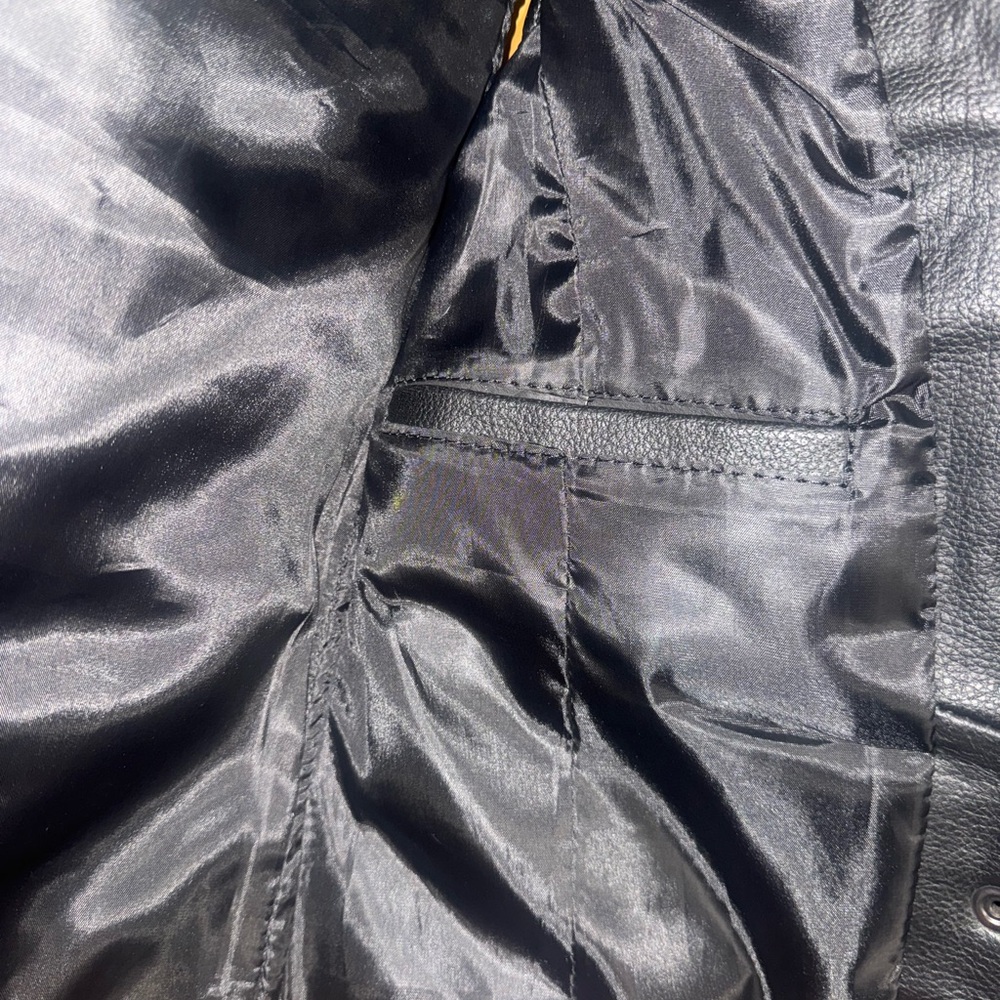 XElement Women's Black Leather Vest - Picture 4 of 8